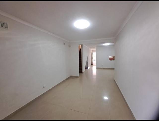 4 BEDROOM TOWNHOUSE FOR SALE IN CANESIDE